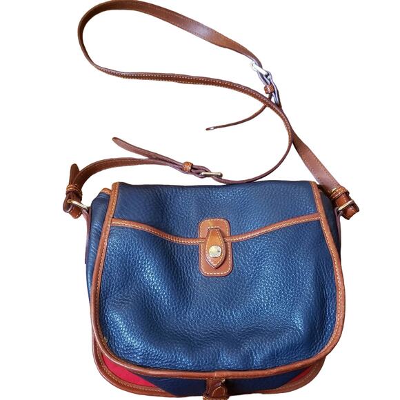 Dooney & Bourke All weather crossbody saddle bag authentic - Picture 2 of 8